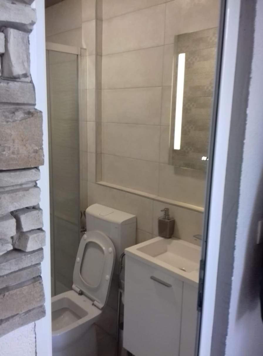 Stone Guest House Split Bilik gambar